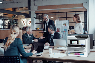 Epson WorkForce Pro EM-C800RDWF Imprimante jet d'encre couleur multifonction