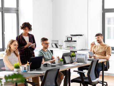 Epson WorkForce Pro EM-C800RDWF Imprimante jet d'encre couleur multifonction