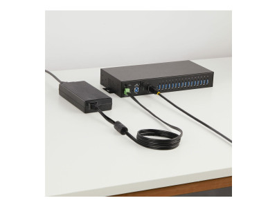 Startech : HUB INDUSTRIEL A 16 PORTS USB 5GBPS BOITIER METALLIQUE ESD