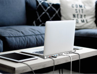 LogiLink USB 3.2 (Gen 2) Docking Station, 12-Port, silber LogiLink USB 3.2 (Gen 2) Docking Station, 12-Port, silber