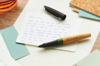 Stylo-bille STABILO Grow, vert mousse/chêne Stylo-bille STABILO Grow, vert mousse/chêne