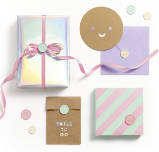 folia Sceau autocollant CANDY, tailles et couleurs assorties
