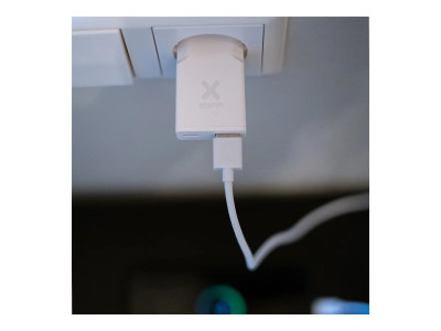 Xtorm : 25W GO2 SLIMLINE CHARGER - WHITE