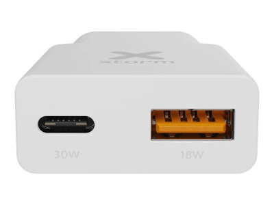 Xtorm : 33W GO2 SLIMLINE CHARGER - WHITE