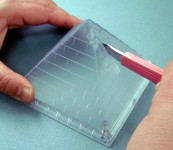 NT Cutter Klingenbehälter Pyramide iCD-400P, transparent