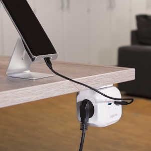 Multiprise 4 prises LogiLink + 2 ports USB, blanc