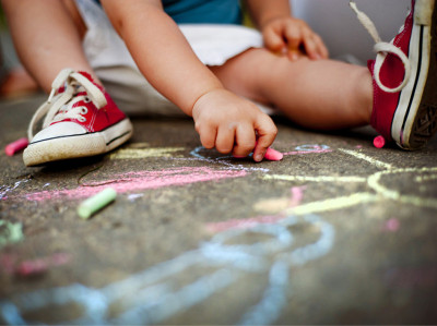 JAMASIA Craie de trottoir avec paillettes, seau de 50