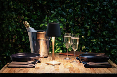 Securit Lampe de bureau LED rechargeable ROME, or/noir