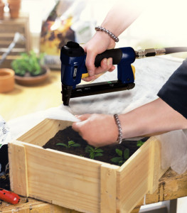 Rapid Agrafeuse à air comprimé PS111, bleu