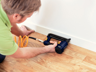 Rapid Agrafeuse/cloueuse à air comprimé PBS121, bleu/jaune