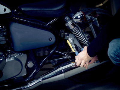 Rapid Pince à riveter RP60 Multi, tête pivotante, bleu/jaune