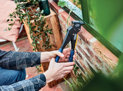 Rapid Pince à riveter RP60 Multi, tête pivotante, bleu/jaune