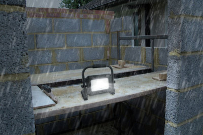 ANSMANN LED Akku-Arbeitsstrahler LUMINARY FLEX FL20W-R, IP54