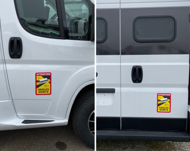 IWH Toter-Winkel-Magnet + Aufkleber 