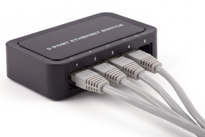 shiverpeaks Commutateur réseau, 5 ports, 100 M, noir