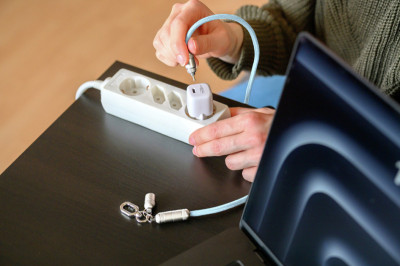 ANSMANN Bandoulière/câble smartphone, USB-C-Lightning, rose
