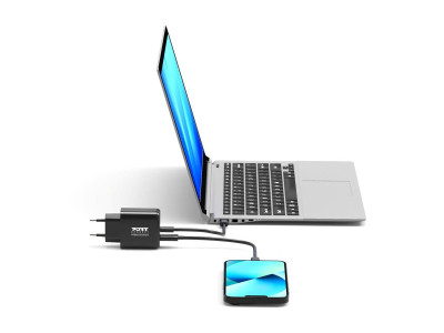 Port Design : 4-IN-1 STARTER pack 65W GAN CHARGER