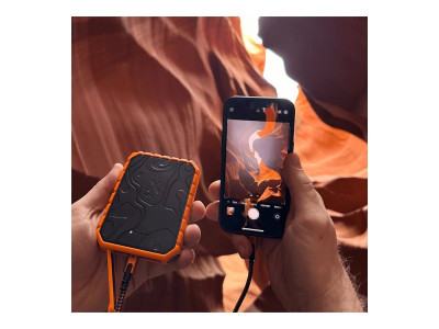 Xtorm : POWER BANK 20W 10K MAH IP65 XTORM - BLACK/ORANGE