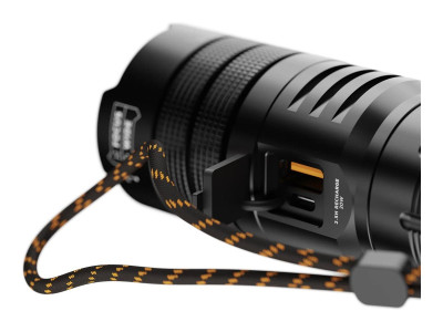 Xtorm : XTORM 20W FLASHLIGHT POWERBANK 10.500MAH