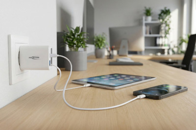 ANSMANN USB-Steckdosenadpater HOME CHARGER 230PD mit Kabel
