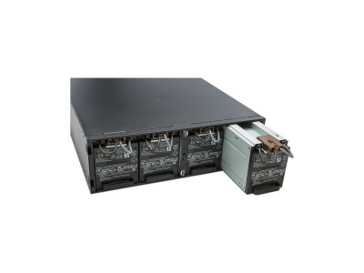 APC : 192V 5 et 8KVA RM batterie pack . (233.20kg)